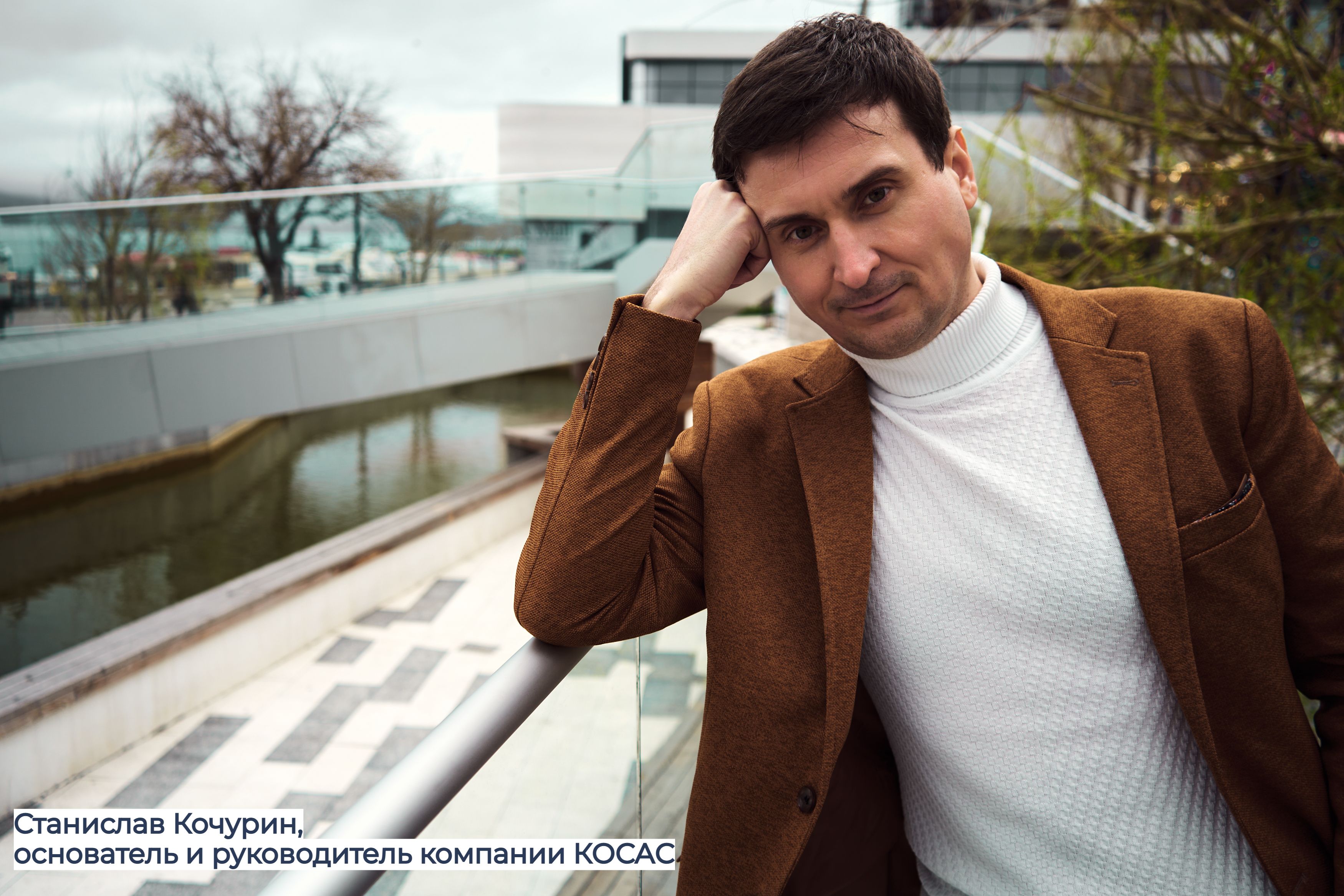 Почему обращаются к нам